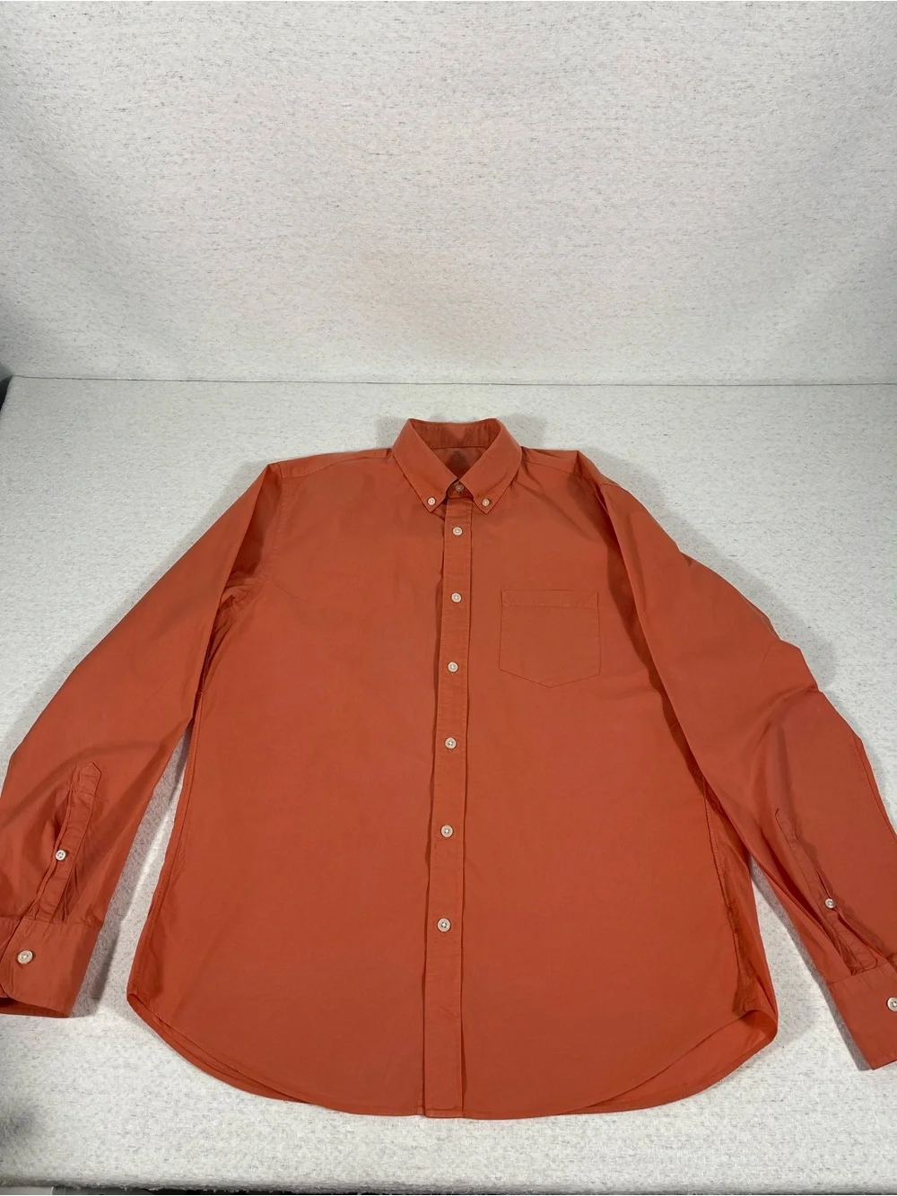 J Crew Men’s Lightweight Button Down Shirt 100% Cotton (Medium) SKU#0463